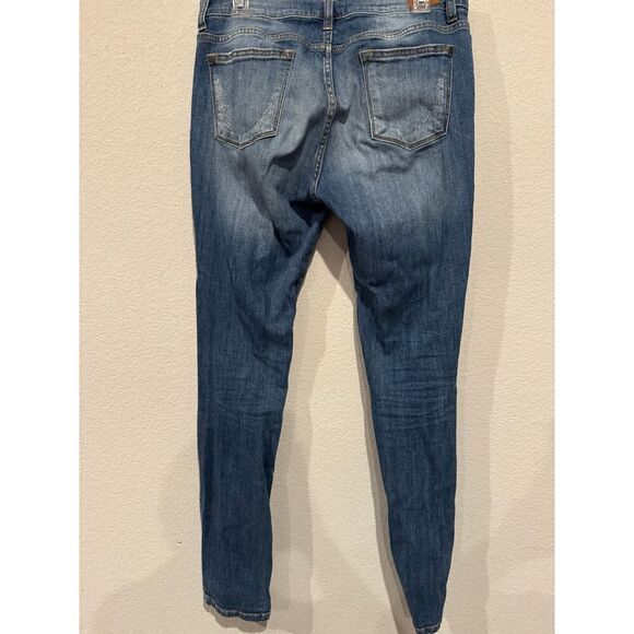 Judy Blue Jeans Size 15 / 32 Skinny Fit Distressed JB8250MD - Picture 2 of 5